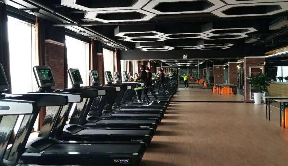 開(kāi)健身房要多少錢(qián),選對品牌讓你省50%的成本