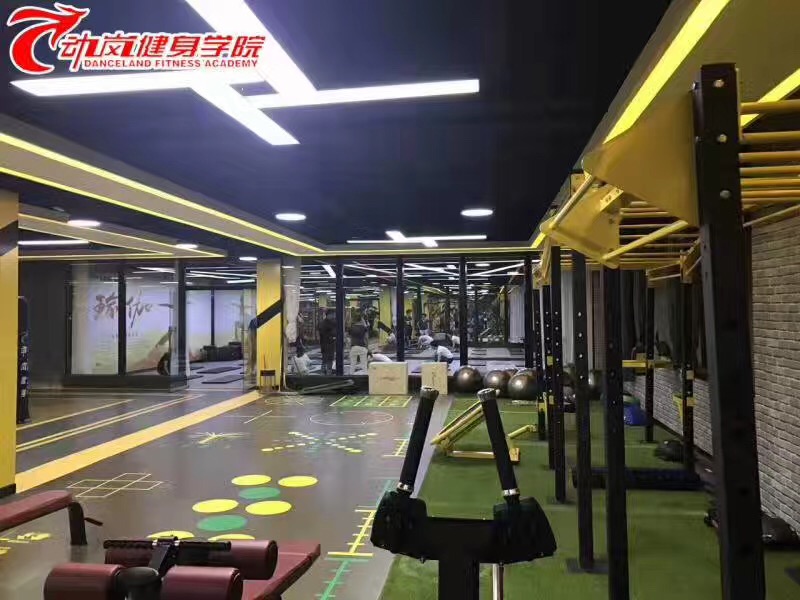 動(dòng)嵐健身河南郟縣加盟店裝修風(fēng)格展示