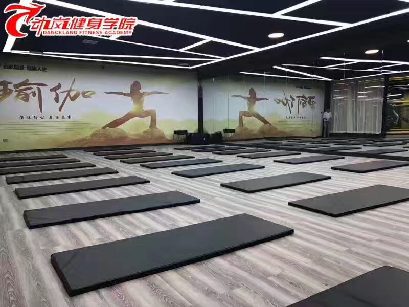 動(dòng)嵐健身河南郟縣加盟店裝修風(fēng)格展示