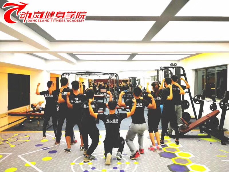 動(dòng)嵐健身云南瀾滄健身房加盟店裝修風(fēng)格展示