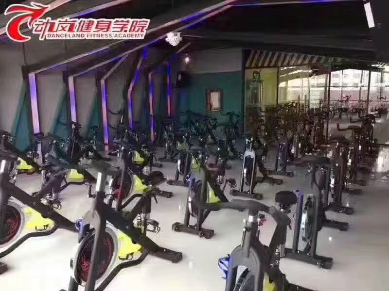 動(dòng)嵐健身河南封丘健身俱樂(lè )部加盟店裝修風(fēng)格展示