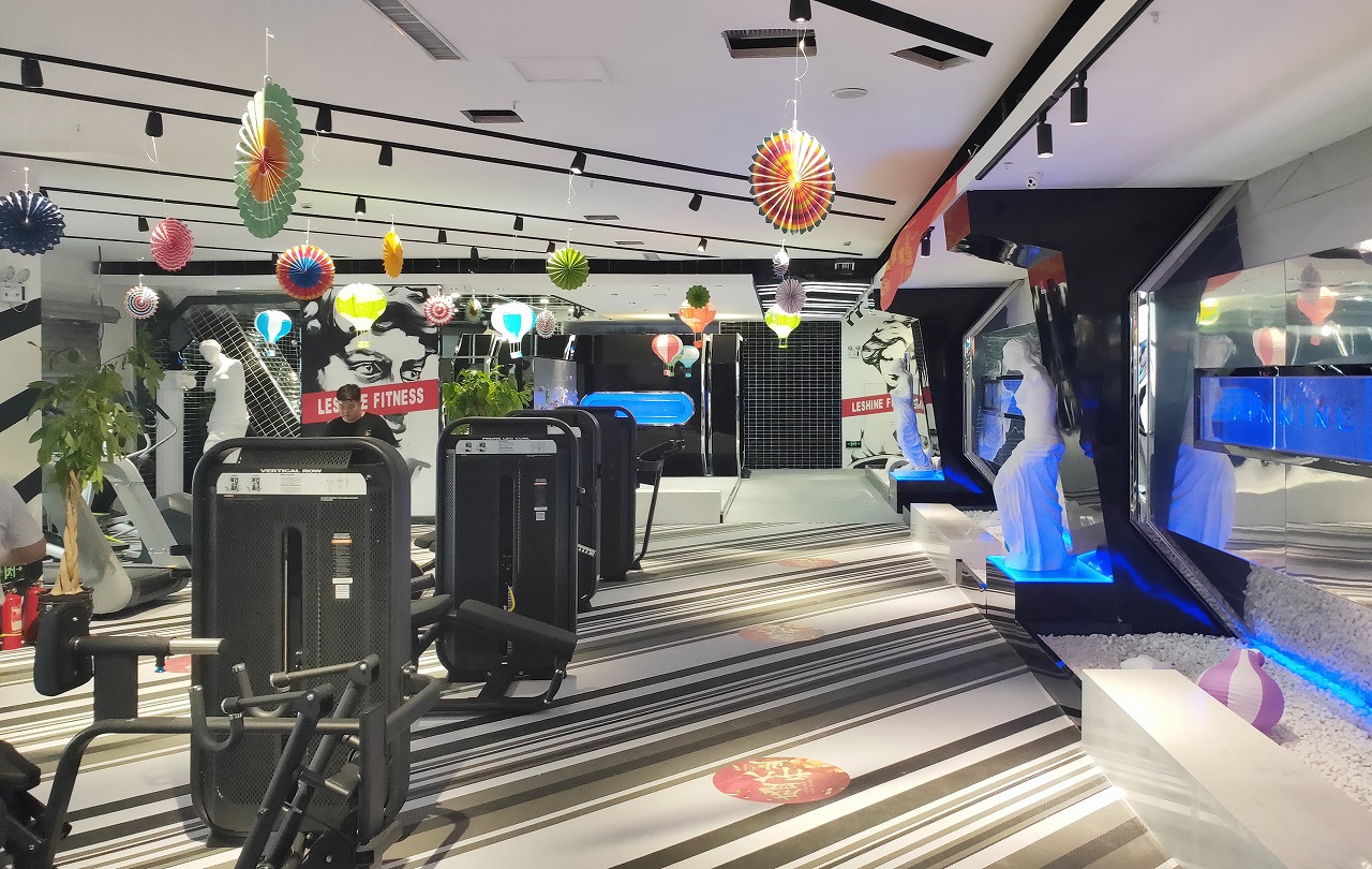 遼寧鞍山動(dòng)嵐健身加盟店裝修展示